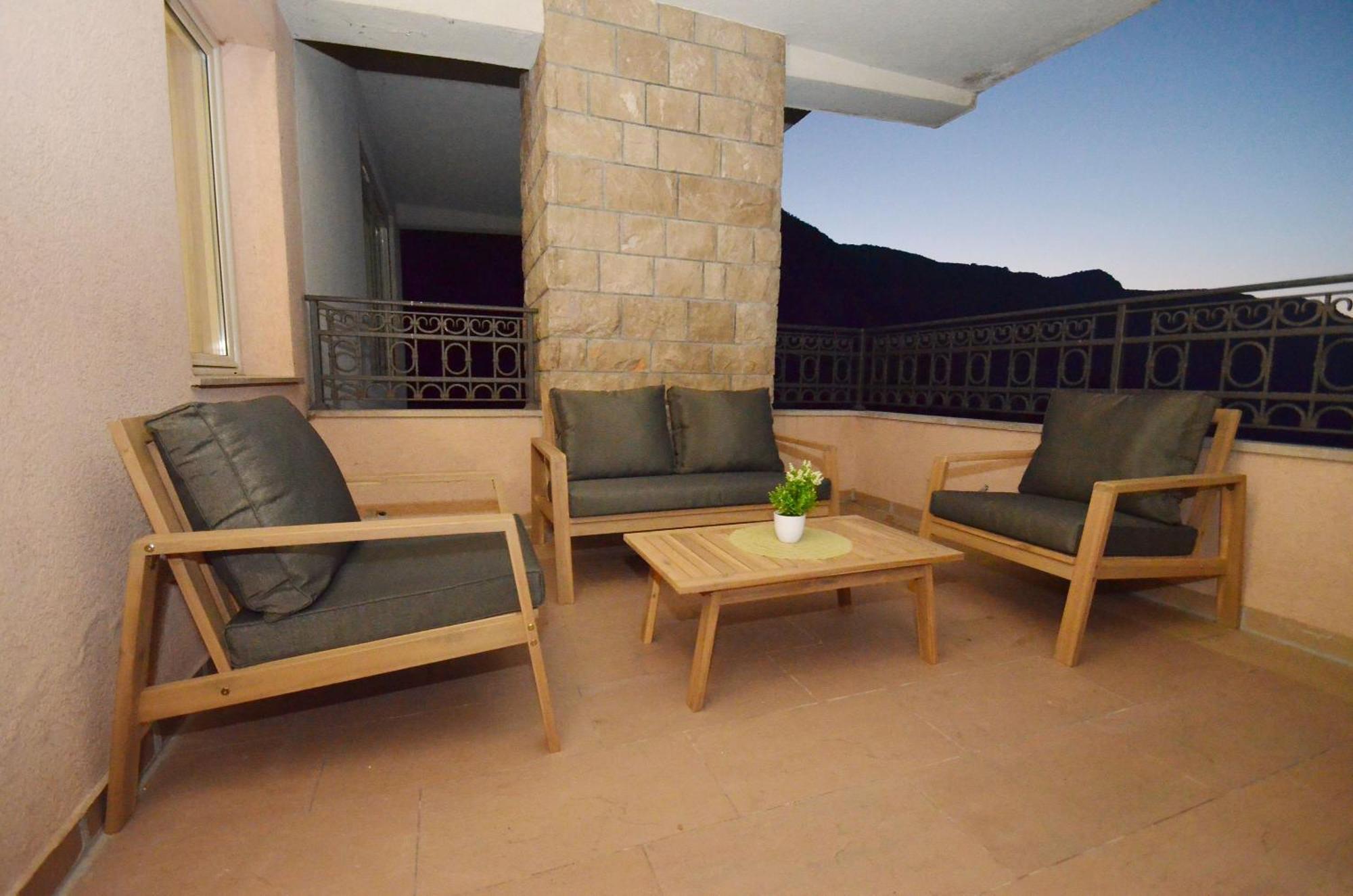 Boka Devine Residence Kotor Quarto foto