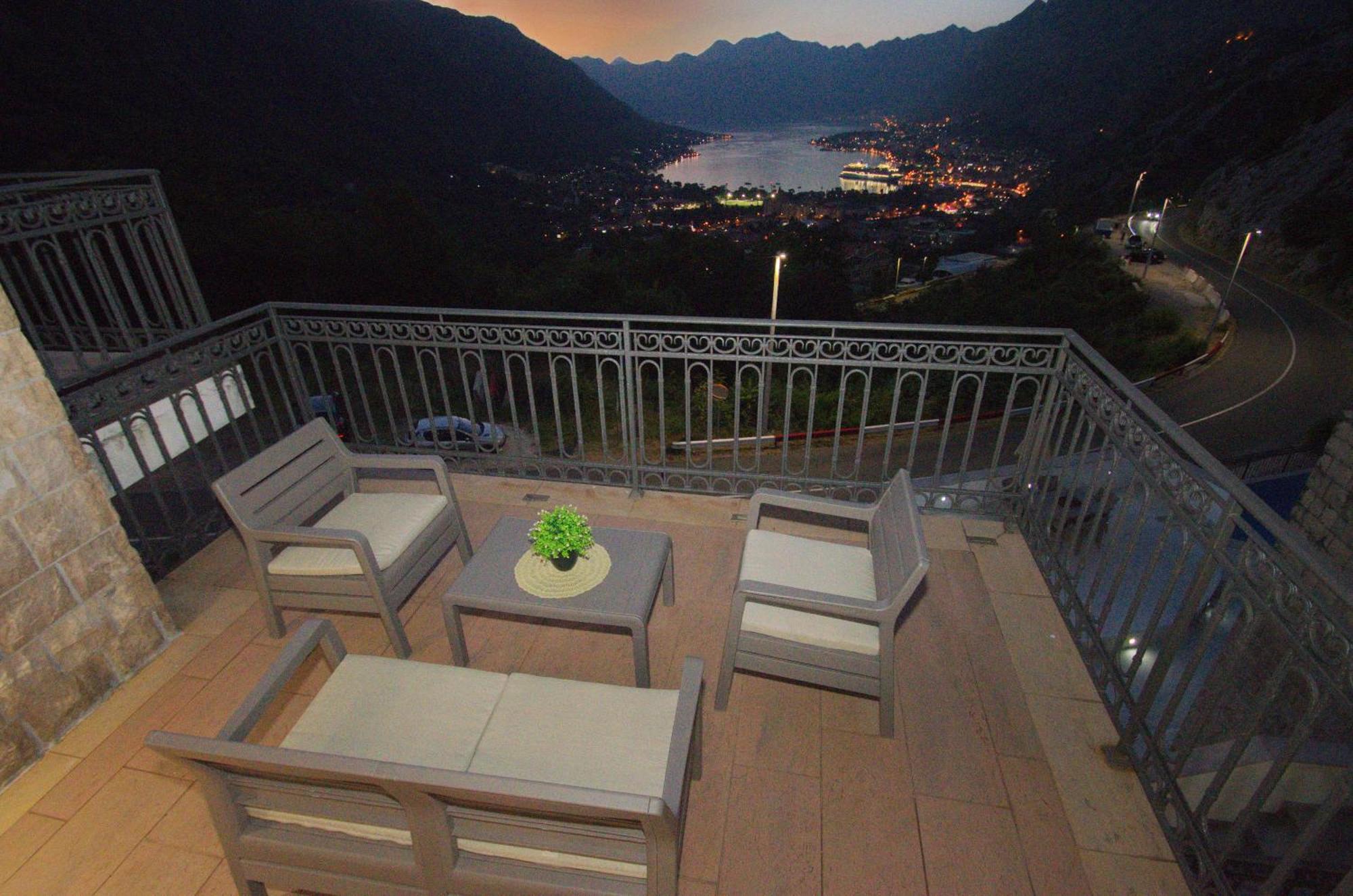 Boka Devine Residence Kotor Quarto foto